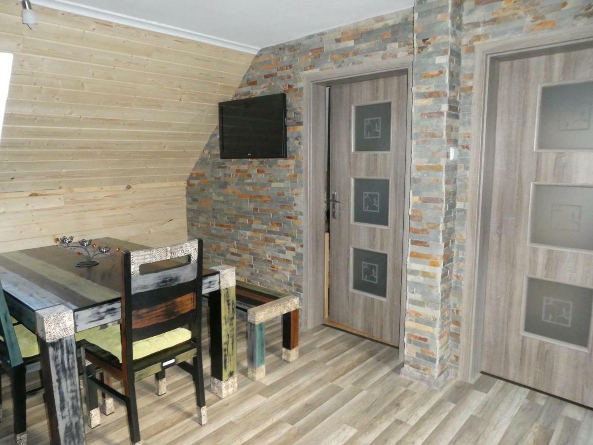 Jizdarna Malenovice Appartement Malenovice  Buitenkant foto