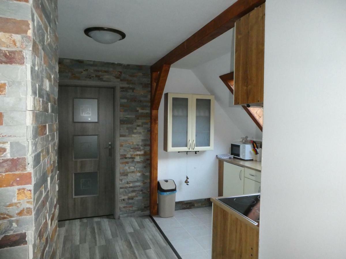 Jizdarna Malenovice Appartement Malenovice  Buitenkant foto